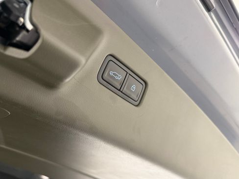 Used 2025 Hyundai Santa Fe Calligraphy AWD/4WD image 31