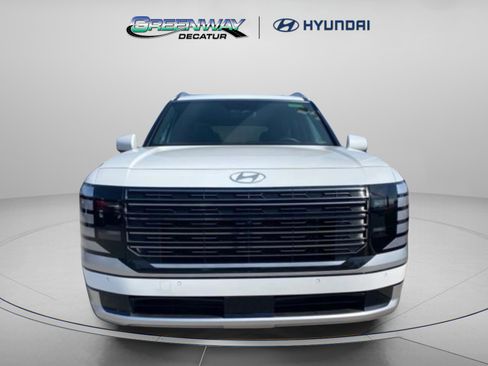 Certified 2026 Hyundai Palisade Calligraphy FWD image 2