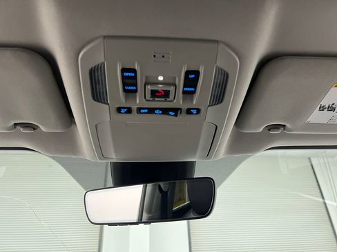 Used 2020 Toyota Highlander XLE image 62