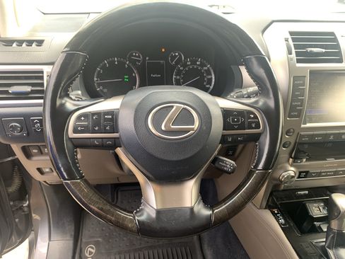 Used 2020 Lexus GX 460 Premium w/ Premium Package AWD/4WD image 18