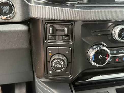 New 2026 Ford F250 Platinum w/ Tremor Off-Road Package AWD/4WD image 22