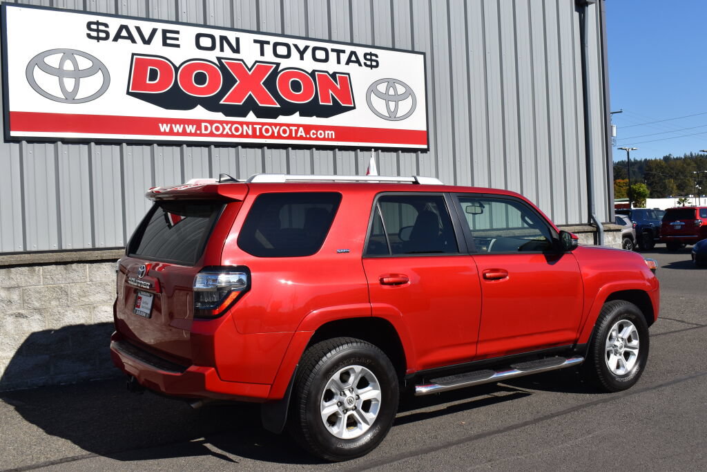 Certified 2018 Toyota 4Runner SR5 Premium AWD/4WD image 5
