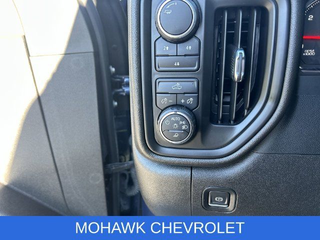 Certified 2022 Chevrolet Silverado 2500 Custom w/ Custom Value Package AWD/4WD image 22