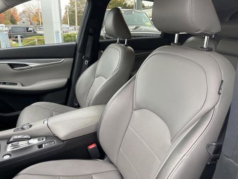 Certified 2023 INFINITI QX50 Luxe image 9