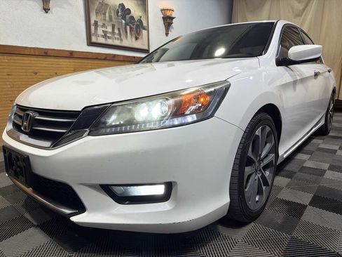 Used 2015 Honda Accord Sport image 5