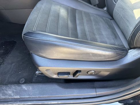 Used 2024 Mitsubishi Outlander FWD image 13