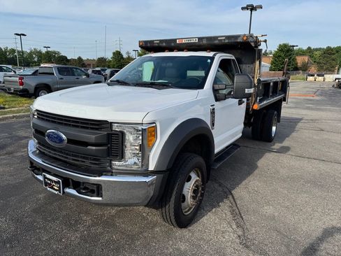 Used 2017 Ford F550 4x4 Regular Cab Super Duty image 3