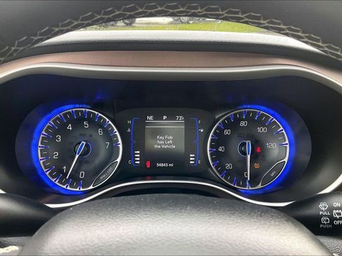 Used 2023 Chrysler Voyager LX FWD image 20