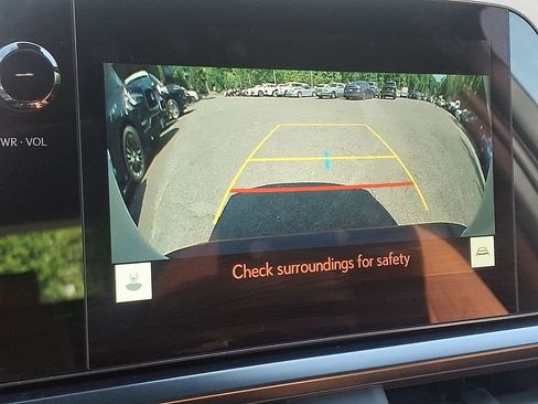 Used 2025 Lexus UX 300h AWD image 19