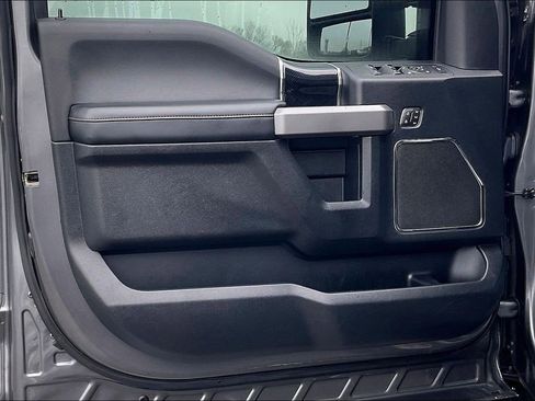 Used 2021 Ford F450 Platinum w/ FX4 Off-Road Package image 23