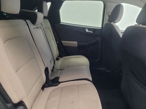 Used 2020 Ford Escape SE image 19