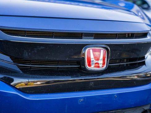 Used 2019 Honda Civic Sport image 9