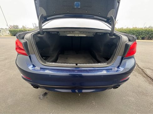 Used 2019 BMW 530i w/ Convenience Package image 5