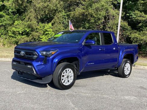 Used 2024 Toyota Tacoma SR5 RWD image 1