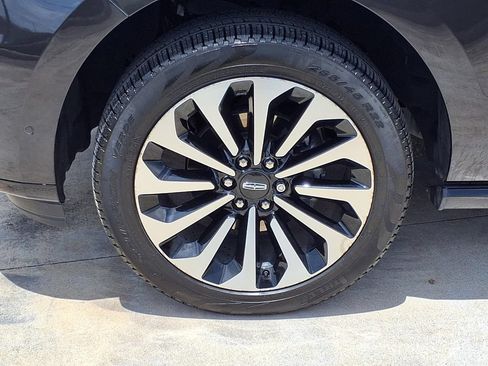 Used 2024 Lincoln Navigator Reserve AWD/4WD image 25