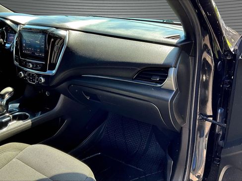 Used 2022 Chevrolet Traverse LT AWD/4WD image 18