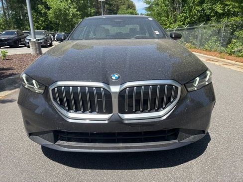 Used 2025 BMW 530i image 2
