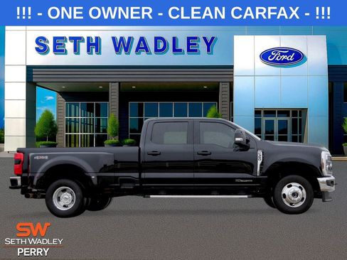 Used 2025 Ford F350 Lariat image 2