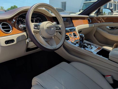 Used 2024 Bentley Continental GT V8 AWD/4WD image 23