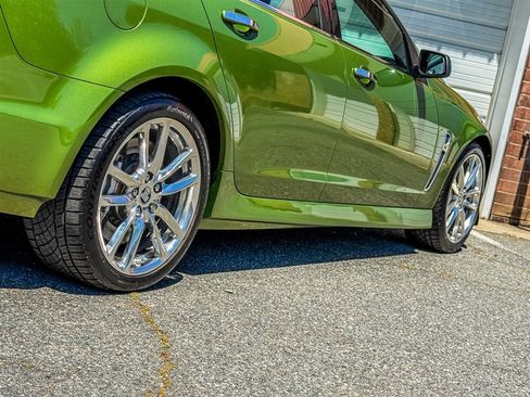 Used 2015 Chevrolet SS RWD image 39