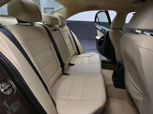 Used 2014 Volkswagen Jetta SE image 36