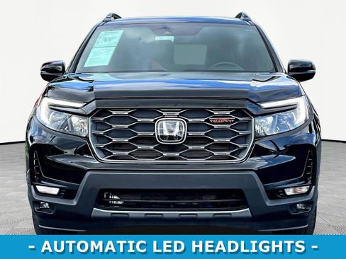 Used 2023 Honda Passport TrailSport image 2
