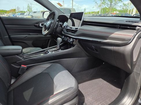 Used 2023 Jeep Compass Trailhawk w/ Sun and Sound Group image 9