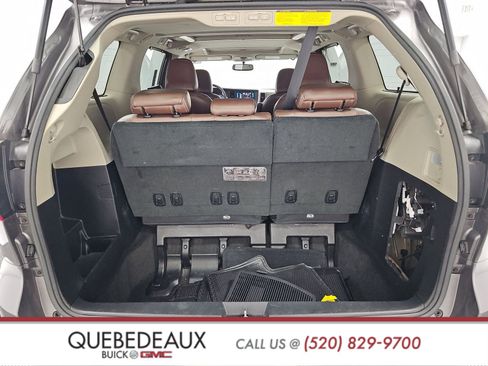 Used 2016 Toyota Sienna Limited image 17