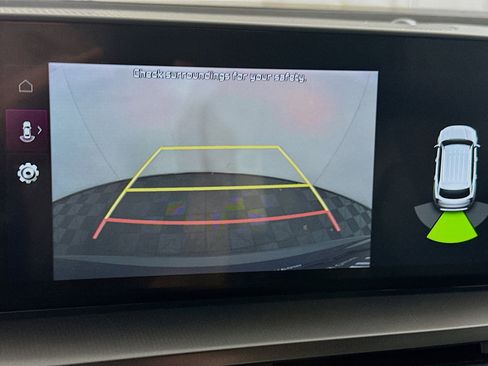 Used 2025 Kia Telluride S image 23