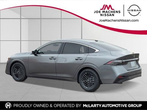 New 2026 Nissan Sentra SV FWD image 4