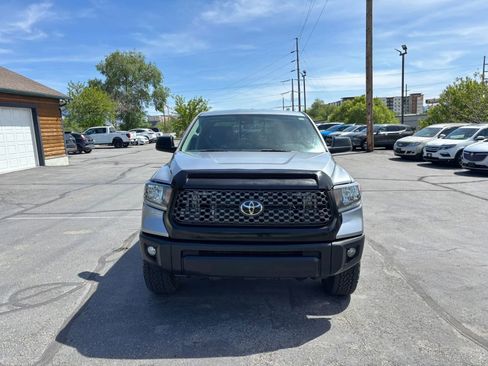 Used 2020 Toyota Tundra SR5 w/ SR5 Upgrade Package AWD/4WD image 2