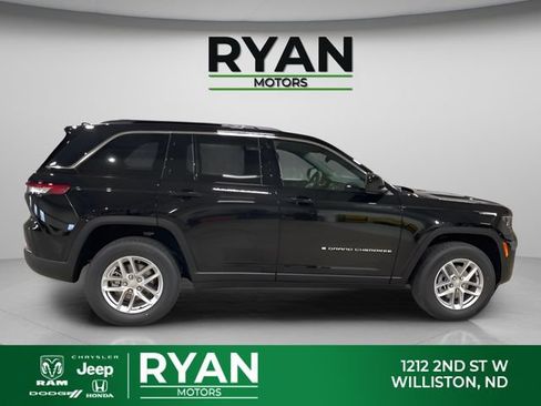 New 2026 Jeep Grand Cherokee Laredo X AWD/4WD image 9