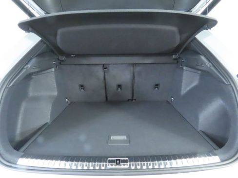 Used 2025 Audi Q3 2.0T Premium w/ Convenience Package image 29