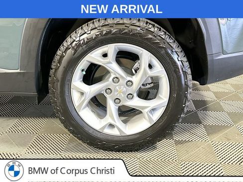 Used 2025 Chevrolet Trax LS w/ LS Convenience Package FWD image 27