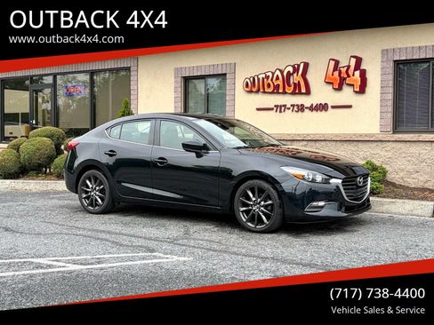 Used 2018 MAZDA MAZDA3 Touring FWD image 1