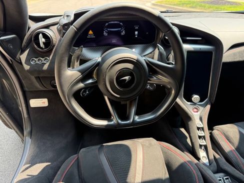 Used 2024 McLaren 750S Spider image 61