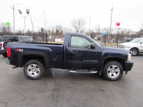 Used 2010 Chevrolet Silverado 1500 LT w/ Exterior Plus Package image 4