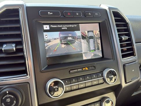 Used 2019 Ford Expedition Max Platinum image 31