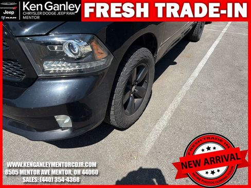 Used 2014 RAM 1500 Express w/ Black Ram 1500 Express Group AWD/4WD image 5