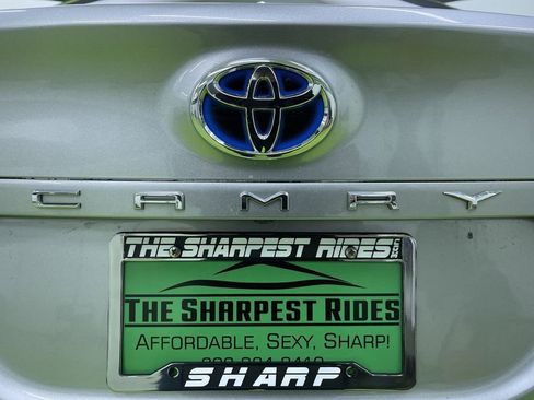 Used 2022 Toyota Camry LE image 11