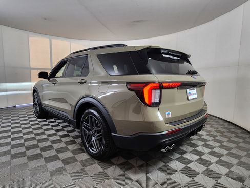New 2026 Ford Explorer ST w/ Sun And Sound Package image 5