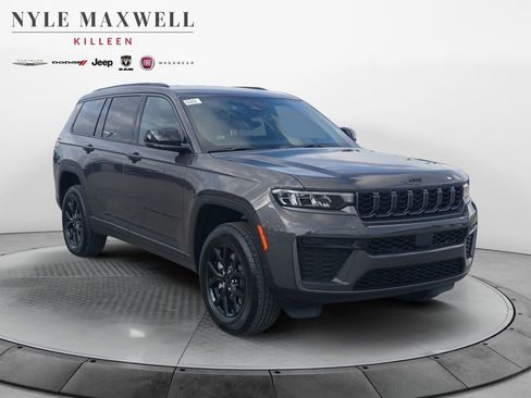 New 2026 Jeep Grand Cherokee L 2WD image 2