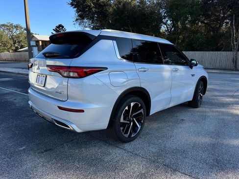 New 2025 Mitsubishi Outlander SEL image 8