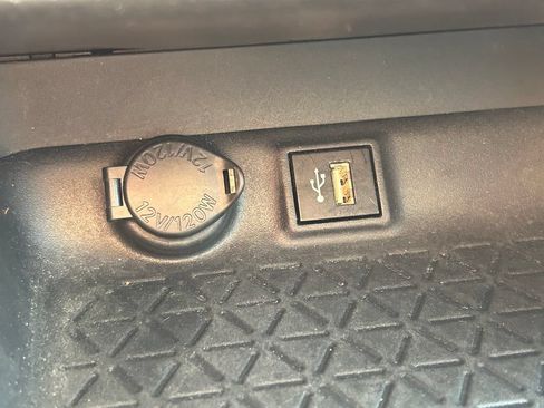 Used 2024 Toyota RAV4 SE AWD/4WD image 31