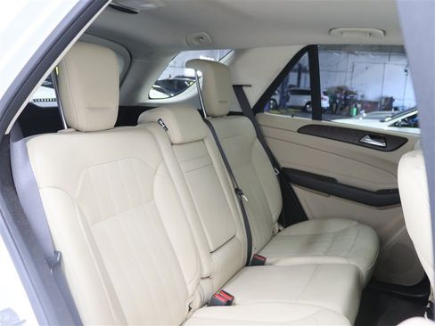 Used 2019 Mercedes-Benz GLE 400 4MATIC image 19