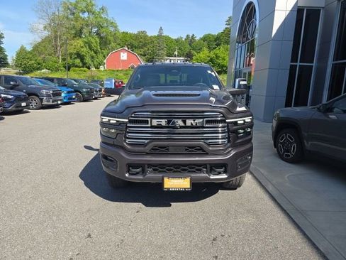 Used 2025 RAM 2500 Laramie w/ Sport Appearance Package AWD/4WD image 2