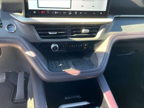 Used 2025 Ford Explorer Platinum w/ LUX Leather Package image 61