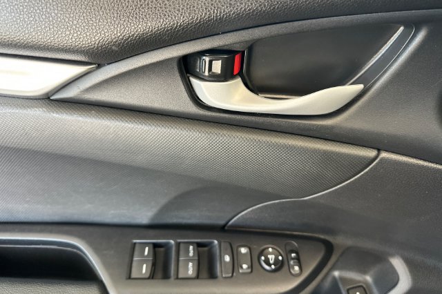 Used 2020 Honda Civic Sport image 12