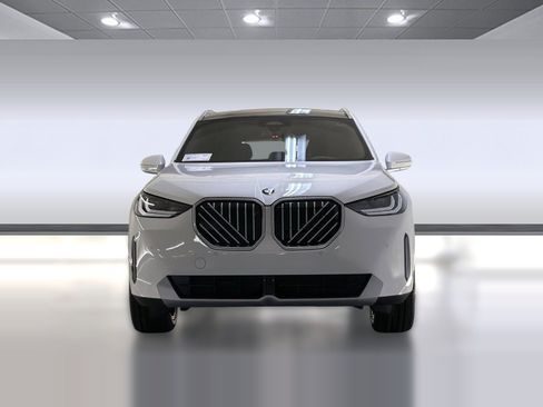 Used 2026 BMW X3 xDrive30i w/ Premium Package AWD/4WD image 5
