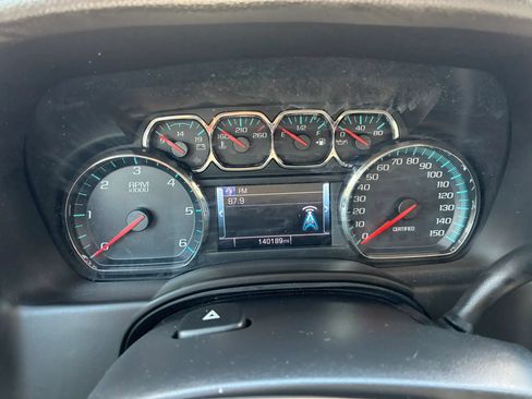 Used 2019 Chevrolet Tahoe 4WD w/ Enhanced Driver Alert Package image 18